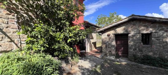 6 rooms House in Uzzano, Italy No. 160566 7