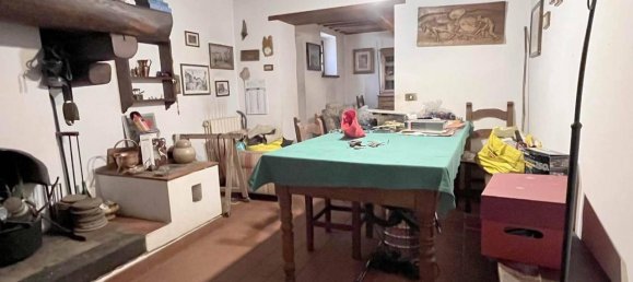 6 rooms House in Uzzano, Italy No. 160566 12
