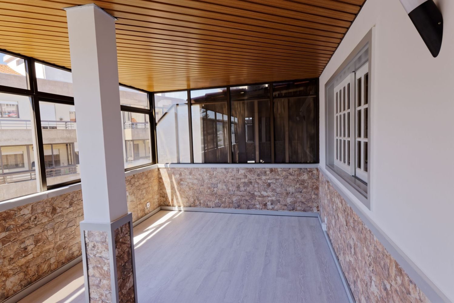 Квартира с 3 спальнями в Оливейра ди Аземейш, Португалия № 307497