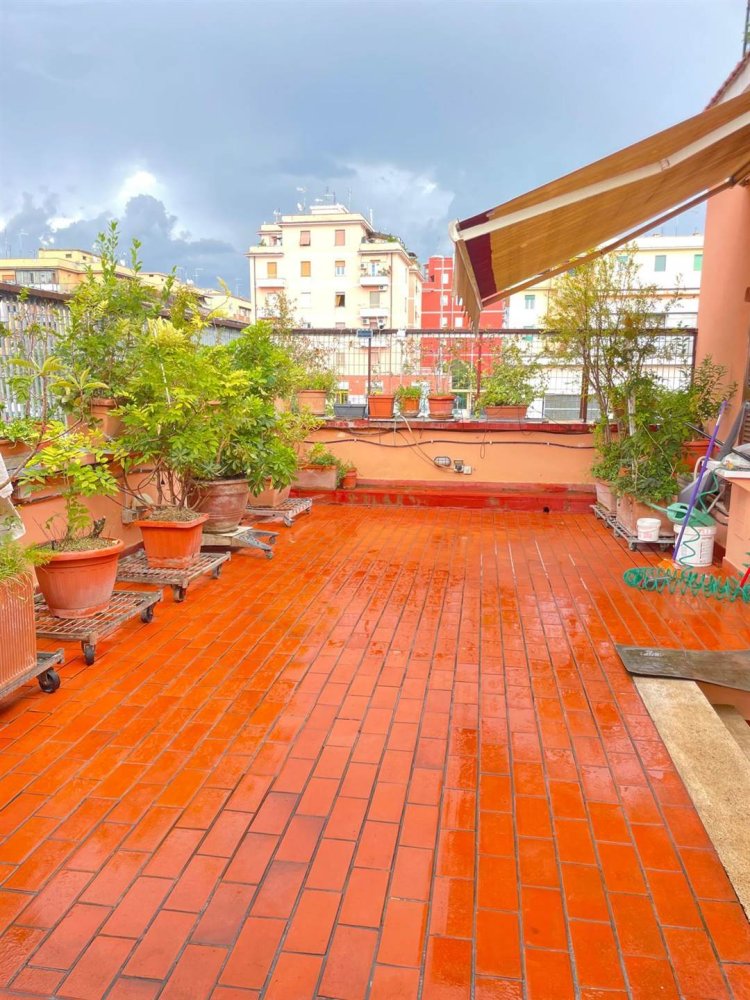 2 Schlafzimmer Wohnung in Rome, Italy, Nr. 135105