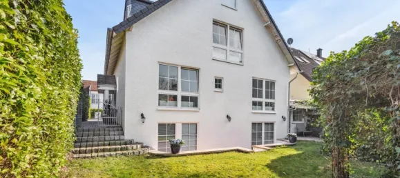 4 Schlafzimmer Villa in Düsseldorf, Germany, Nr. 344430 2