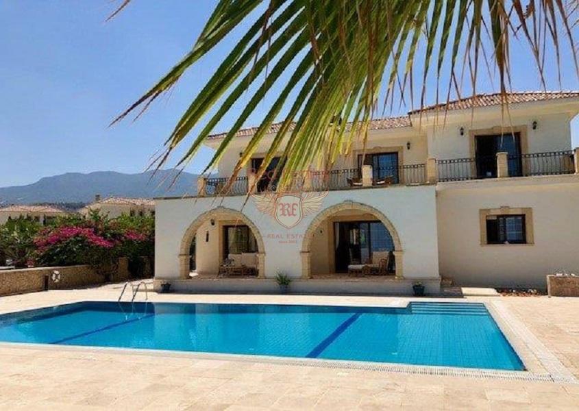 4 bedrooms Villa in Girne, Northern Cyprus No. 3771