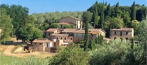 7 bedrooms Villa in Siena, Italy No. 196612 4