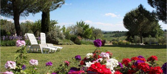 7 bedrooms Villa in Siena, Italy No. 196612 3