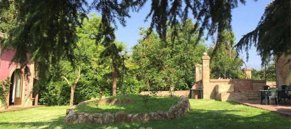 7 bedrooms Villa in Siena, Italy No. 196612 5