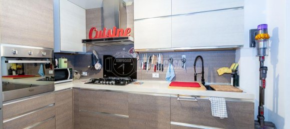 Квартира с 3 комнатами в Брешиа, Италия № 238160 15