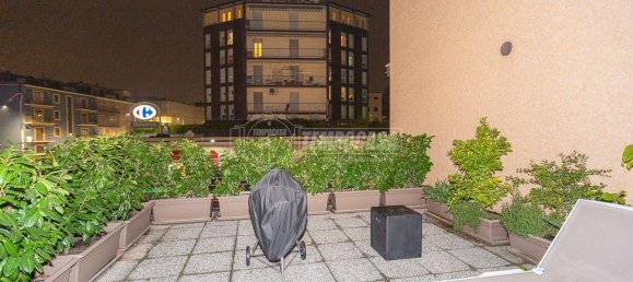 Квартира с 3 комнатами в Брешиа, Италия № 238160 7