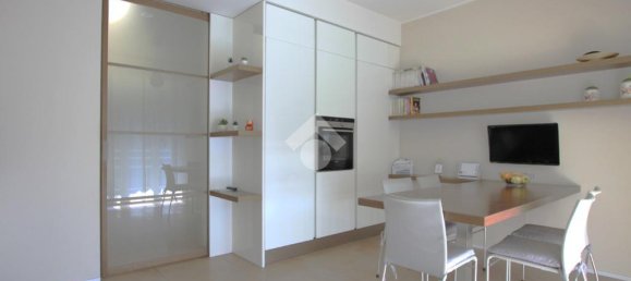 Apartamento de 2 dormitorios en Garbagnate Monastero, Italy No. 340357 2