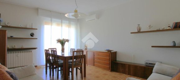 Apartamento de 2 dormitorios en Garbagnate Monastero, Italy No. 340357 16