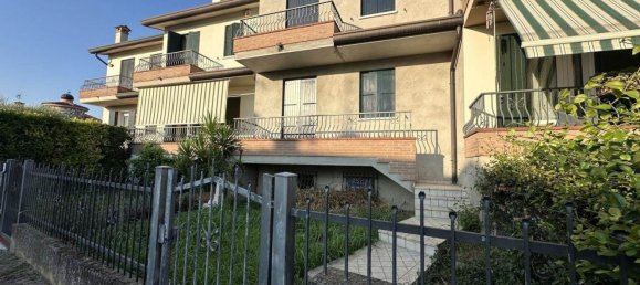 Casa T5 em Due Carrare, Italy N.º 346006 2