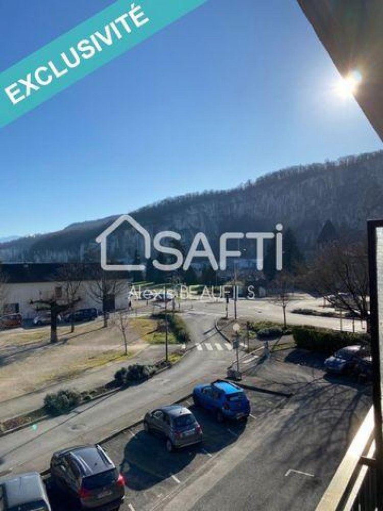 Studio in Fontaine, France No. 26901