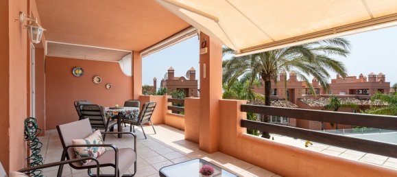 2 bedrooms Apartment in Fuengirola, Spain No. 184924 3