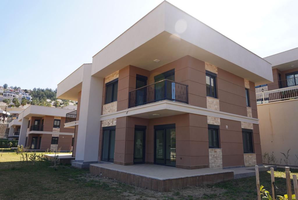 Villa 3+1 in Kargicak, Turkey No. 17906