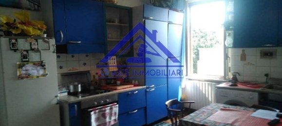 Квартира с 2 комнатами в Ро, Италия № 307135 7