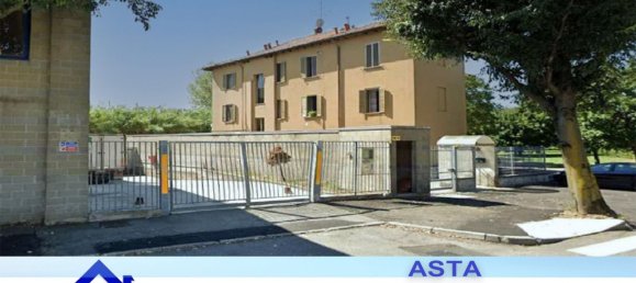 Квартира с 2 комнатами в Ро, Италия № 307135 15