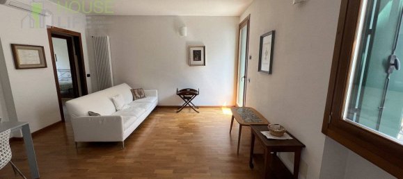 3 bedrooms Apartment in Schio, Italy No. 272434 2