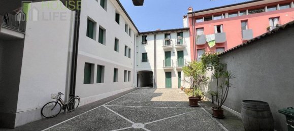 3 bedrooms Apartment in Schio, Italy No. 272434 17