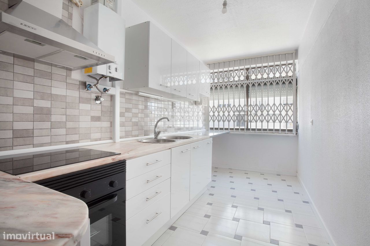 1 bedroom Duplex in Costa da Caparica, Portugal No. 269304