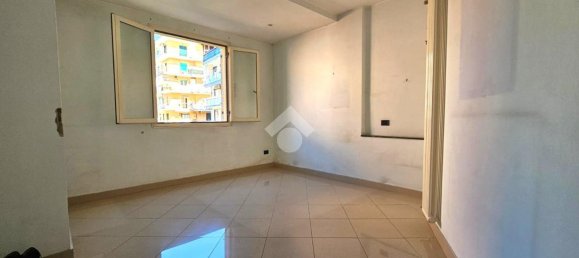 3 rooms Apartment in Naples, Italy No. 139674 12