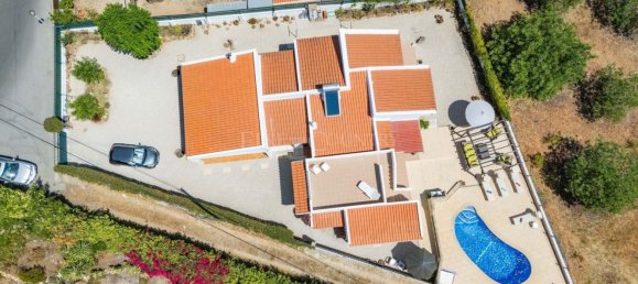 4 bedrooms House in Guia, Portugal No. 98200 26