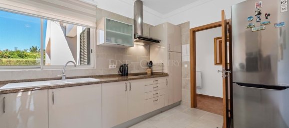 4 bedrooms House in Guia, Portugal No. 98200 12