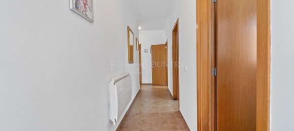 4 bedrooms House in Guia, Portugal No. 98200 34