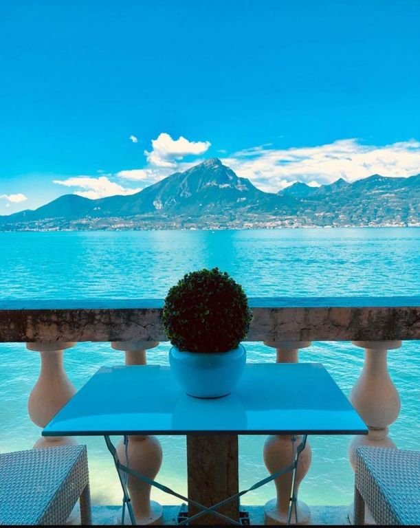 Penthouse T2 em Torri del Benaco, Italy N.º 389927