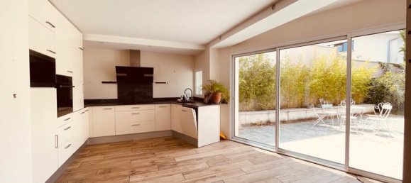 3 bedrooms Apartment in Toulouse, France No. 312778 4