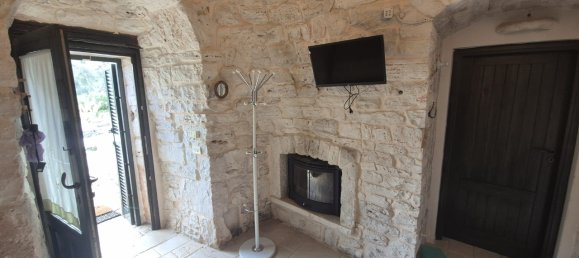 4 rooms House in Ceglie Messapica, Italy No. 14743 24