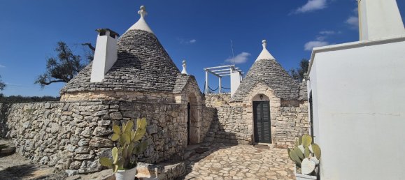 4 rooms House in Ceglie Messapica, Italy No. 14743 22