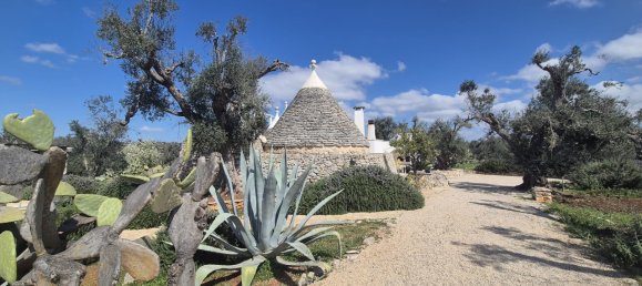 4 rooms House in Ceglie Messapica, Italy No. 14743 8