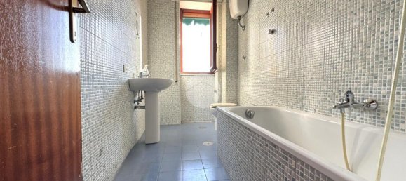 2-Zimmer Wohnung in Naples, Italy, Nr. 237768 11