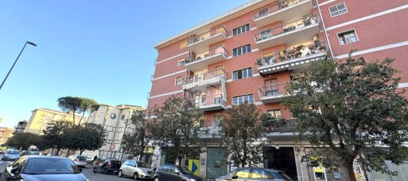 2-Zimmer Wohnung in Naples, Italy, Nr. 237768 18