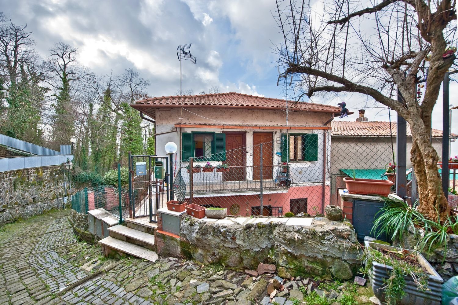 2 rooms Apartment in Rocca di Papa, Italy No. 92373