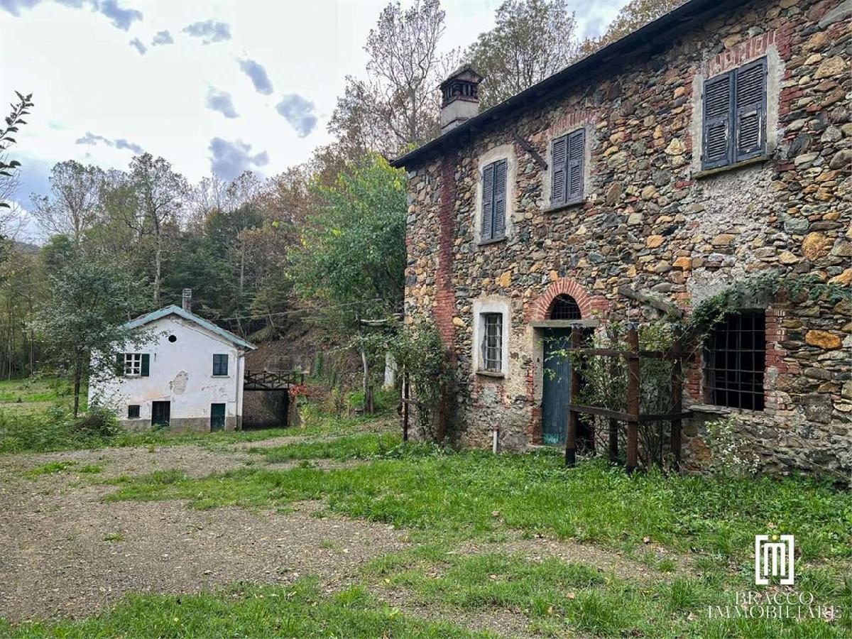 Casa de 5 dormitorios en Pareto, Italy No. 238513