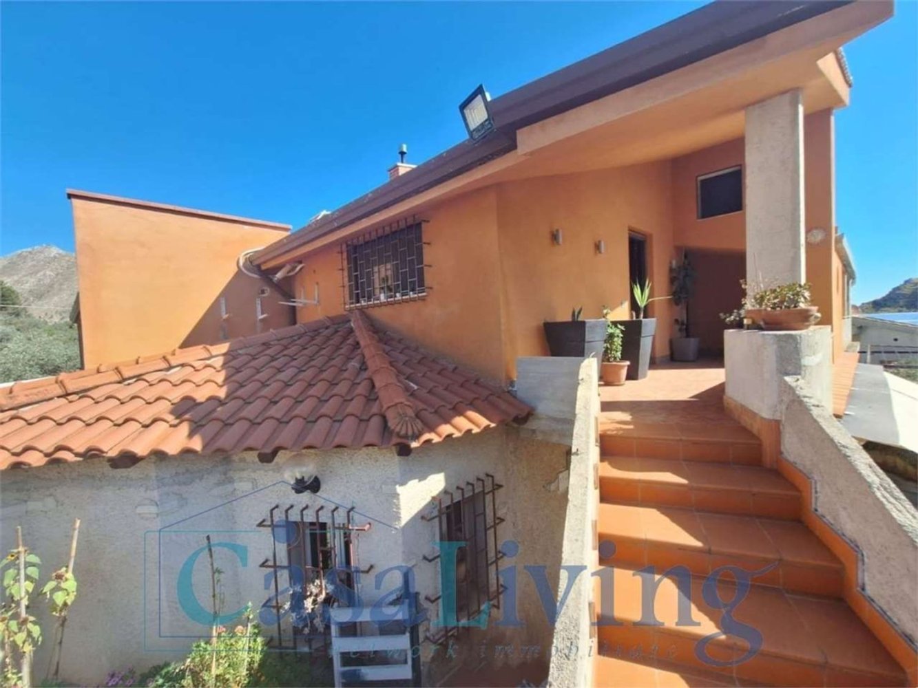 Villa de 8 divisões em Monreale, Italy N.º 296013