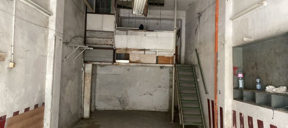 48m² Garage in Naples, Italy No. 262940 3