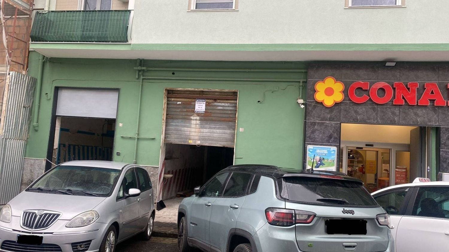 48m² Garage in Naples, Italy No. 262940