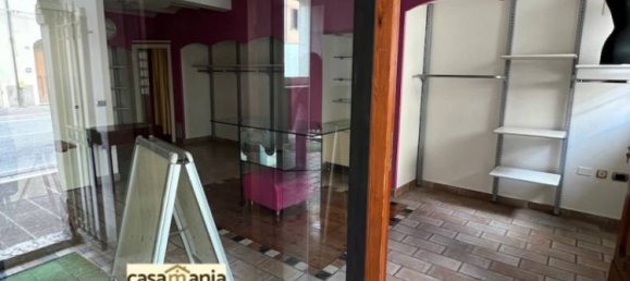 2-salle Propriété commerciale à Pergola, Italy No. 273562 14