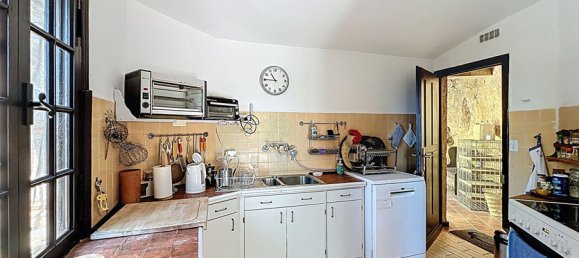 4 bedrooms Villa in Vence, France No. 299151 6