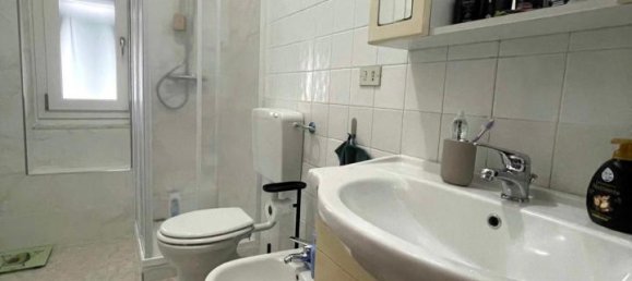 3-salle Penthouse à La Spezia, Italy No. 41250 13