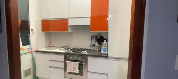 3-salle Penthouse à La Spezia, Italy No. 41250 26