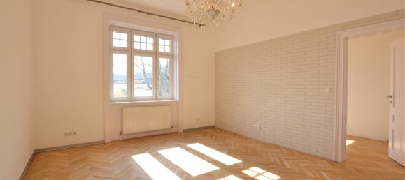 2 rooms Apartment in Dobling, Austria No. 130131 3