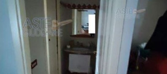 Квартира с 4 комнатами в Пеша, Италия № 40745 20