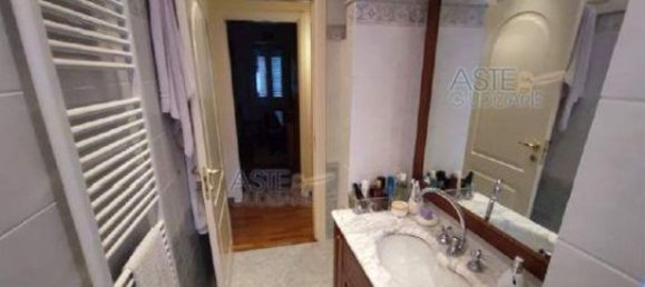 Квартира с 4 комнатами в Пеша, Италия № 40745 26