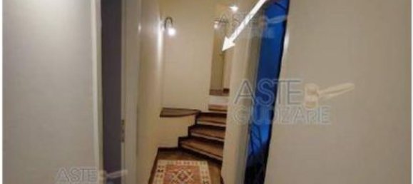 Квартира с 4 комнатами в Пеша, Италия № 40745 24