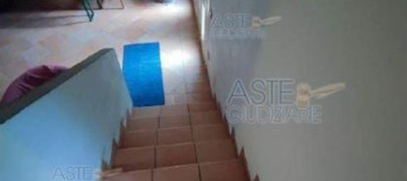 Квартира с 4 комнатами в Пеша, Италия № 40745 45