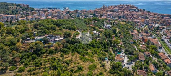 Casa de 2 dormitorios en Imperia, Italy No. 269672 5