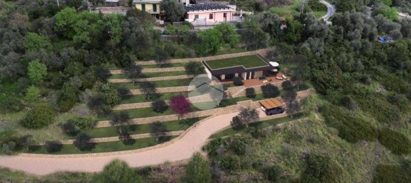 Casa de 2 dormitorios en Imperia, Italy No. 269672 2