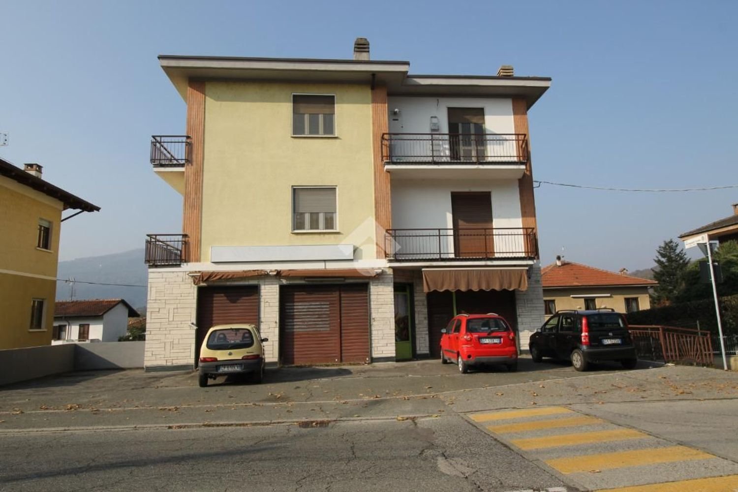 73m² Commercial property in Avigliana, Italy No. 82563